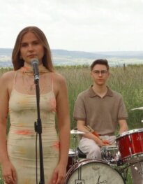 Plac veröffentlichen Debütsingle „Souvenir" – Ein Song über einseitige Liebe