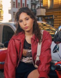 rosa roth singt über Dating-Lügen und heimliches Swipen in "verrückt nach dir"