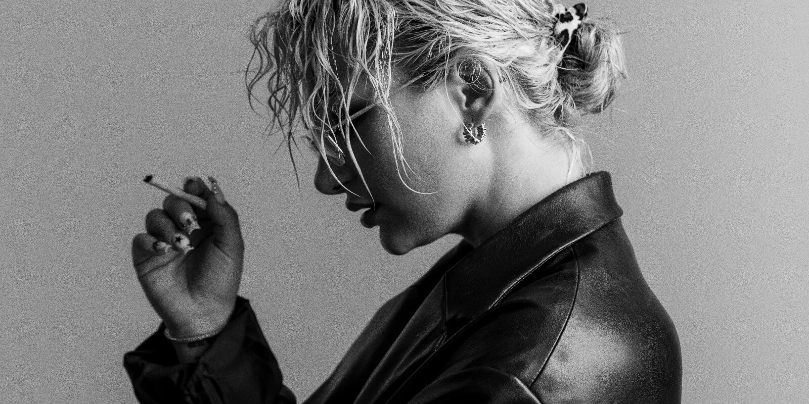 „Märchen": Alice Stark startet mit verletzlicher Single unter neuem Namen