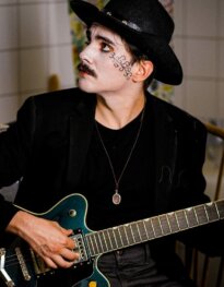 EMIL L'ARTISTE veröffentlicht neue Single „Häi" auf Schwitzerdütsch