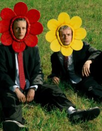 Lukas Mondlicht veröffentlicht Debut-Single „schöne blüten" – Stillstand als Sound