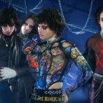 PLUME verwandeln Pop in eine Klinge auf "A Cure For A Knife's Blade"