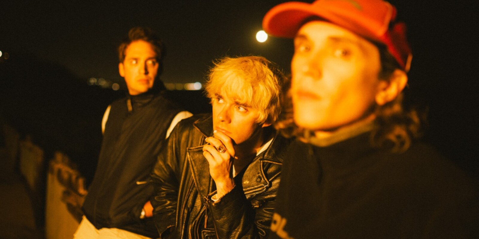 Waterparks veröffentlichen sechstes Album „JINX" mit Mark Hoppus und Danny Elfman