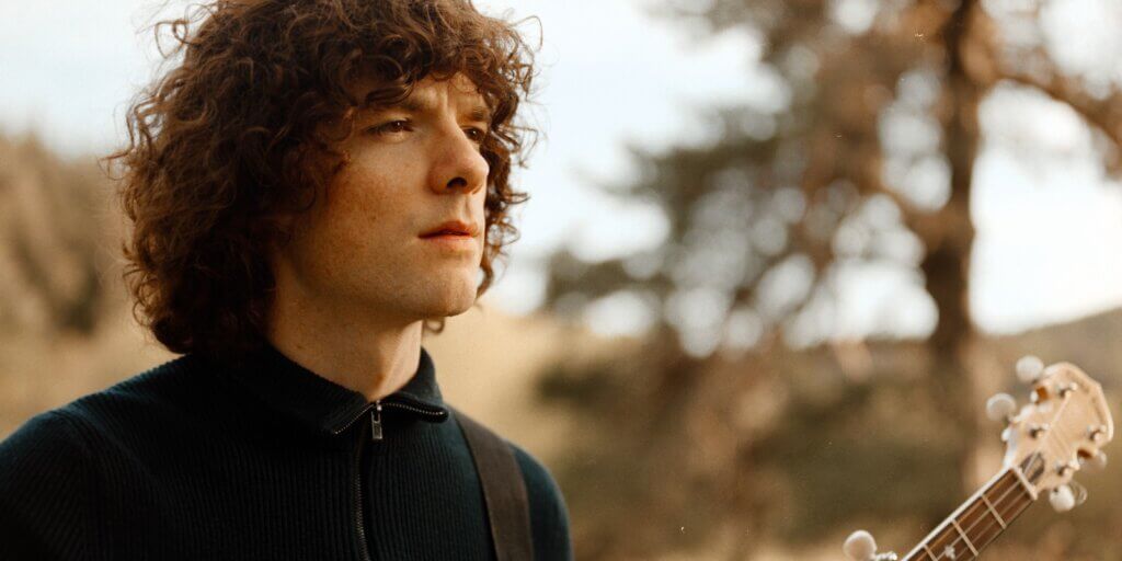 Dylan John Thomas veröffentlicht zweites Album „Nothing Here Worth Taking"