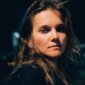 Mel D veröffentlicht neue Single "Orange" mit bittersüßer Metapher