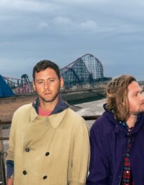 PROVINZ veröffentlichen neue Single „Cry Baby Cry" mit britischem Indie-Sound