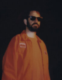 THEODORE bringt melancholische Single "Red" mit Rob Flynn