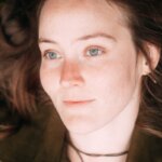 Vüxin veröffentlicht neue Single „Bumblebees" – Ausstieg als Indie-Folk-Hymne